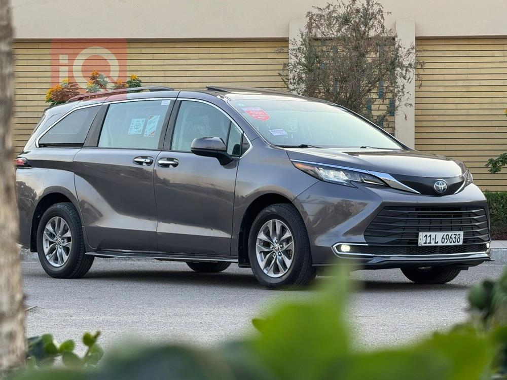 Toyota Sienna